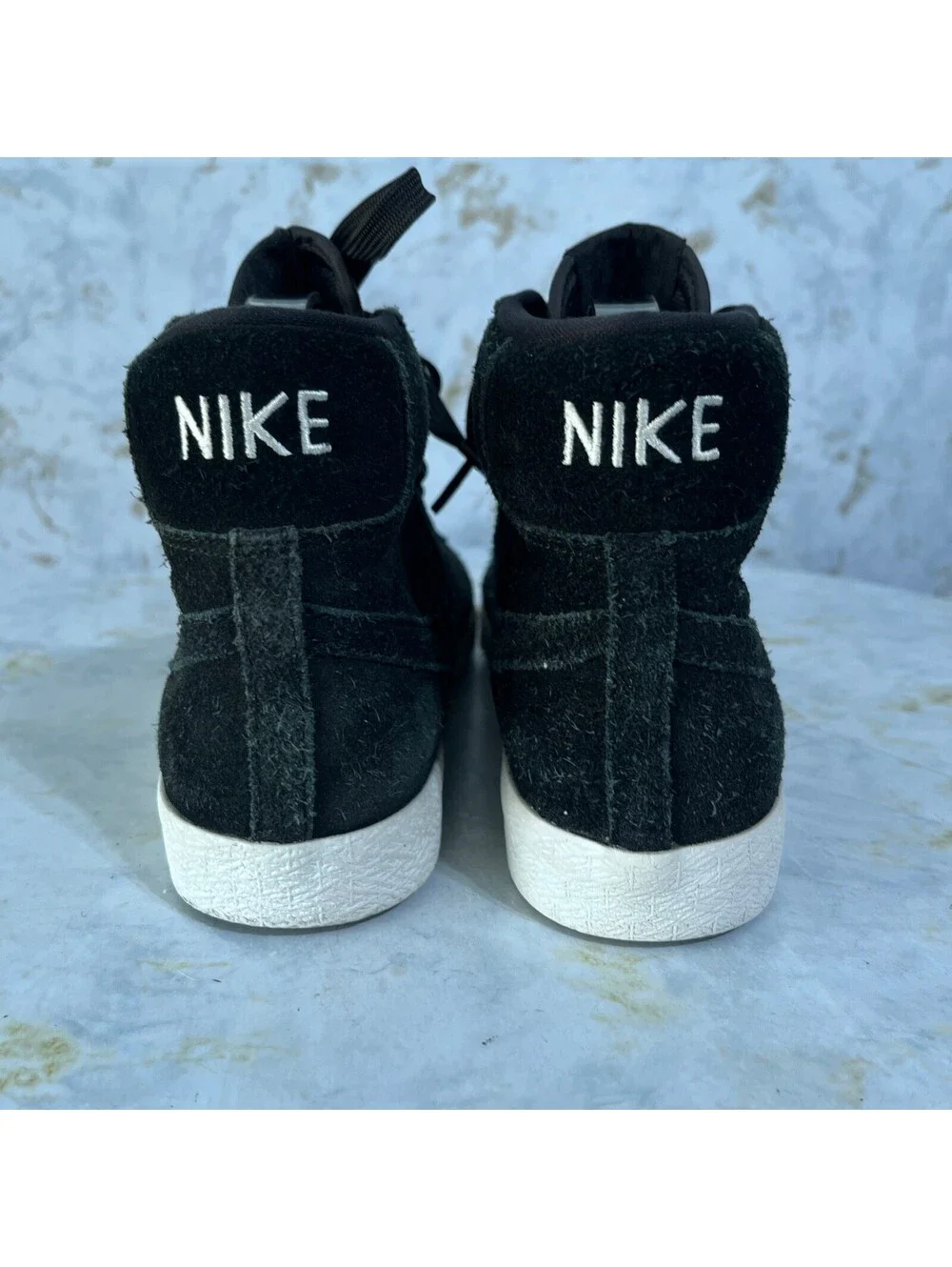 Nike Blazer Mid Premium Womens Size 8.5 Shoes Black White Suede Athletic Sneaker